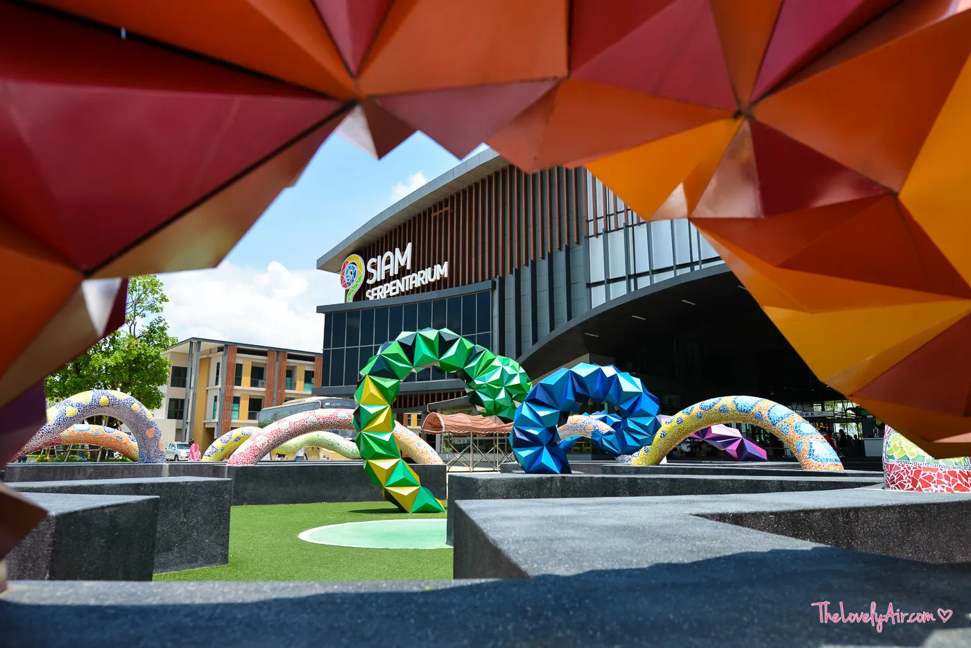 siam serpentarium