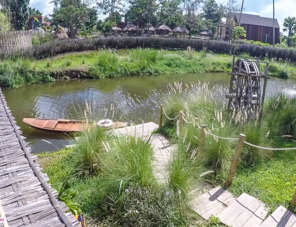 บ้านนอกคอกนา