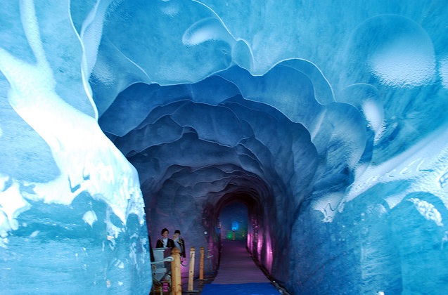 glacier tunnel chamonix